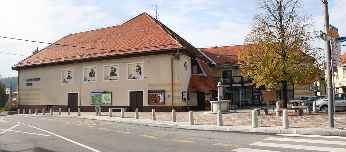 Levstik house - 01.jpg