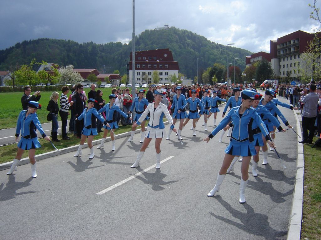 File:Paradni nastop na državnem prvenstvu v Kranju 2009 avt. Borut Kolenc 2009.jpg