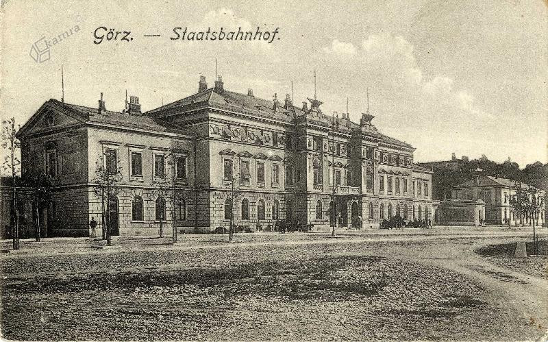 Building of today's Nova Gorica railway station 2010 France Bevk Public Library Nova Gorica.jpg