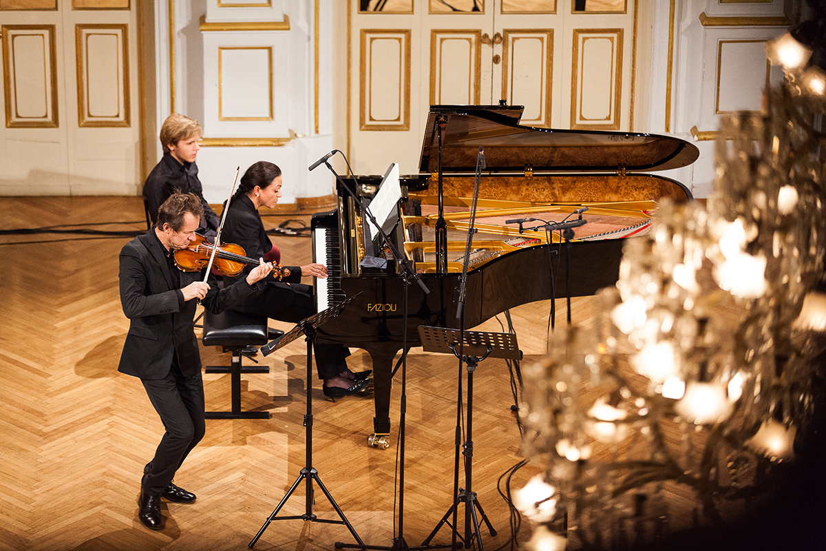 File:Festival Maribor 2015 Jasminka Stancul & Richard Tognetti Photo Dejan Bulut.jpg
