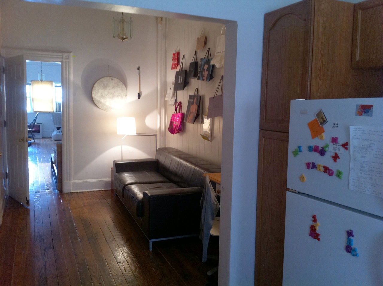 File:Slovene Arts and Culture Residency New York 2012 living room.jpg