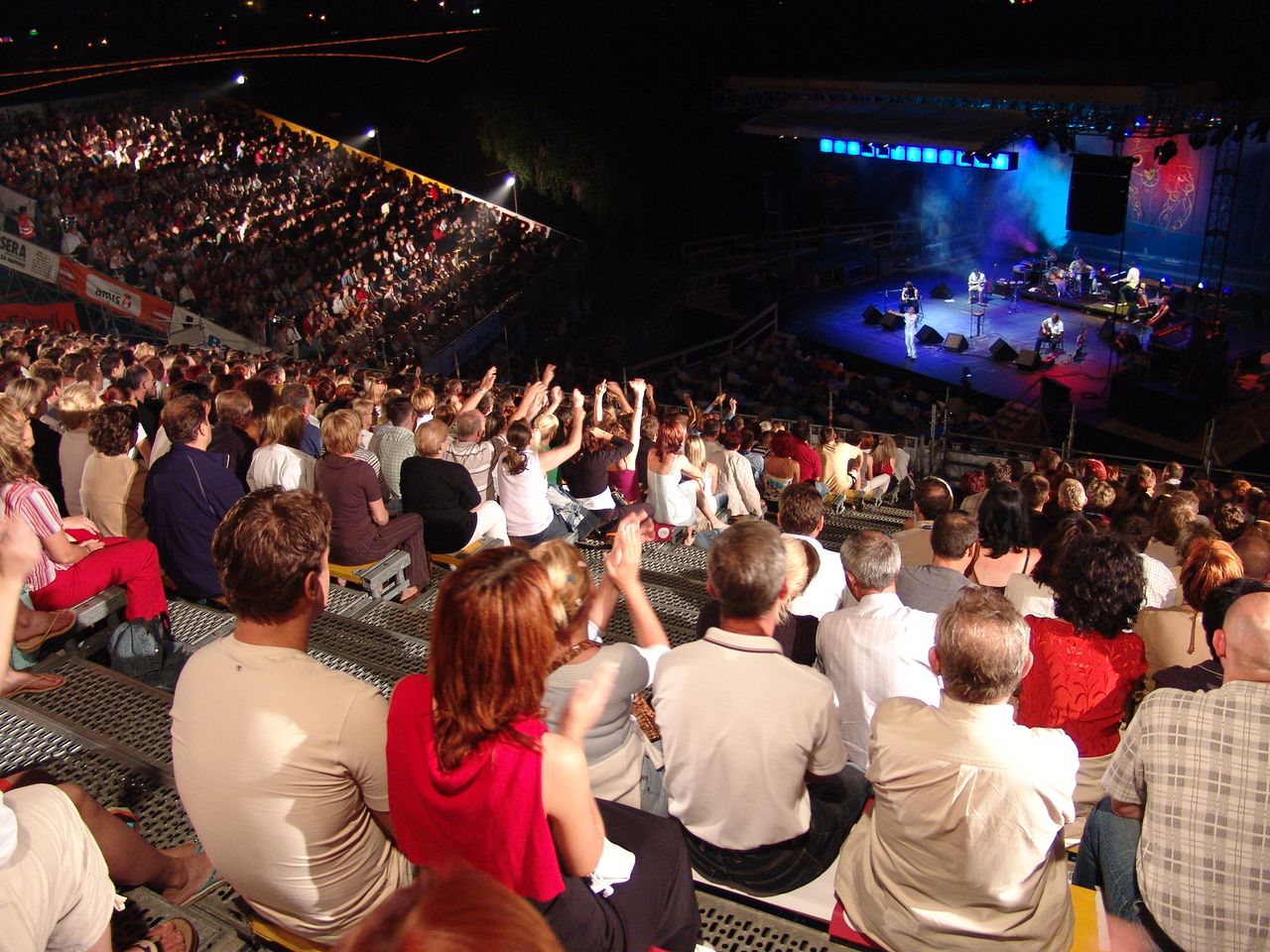 File:Lent Festival 2005 central stage.jpg