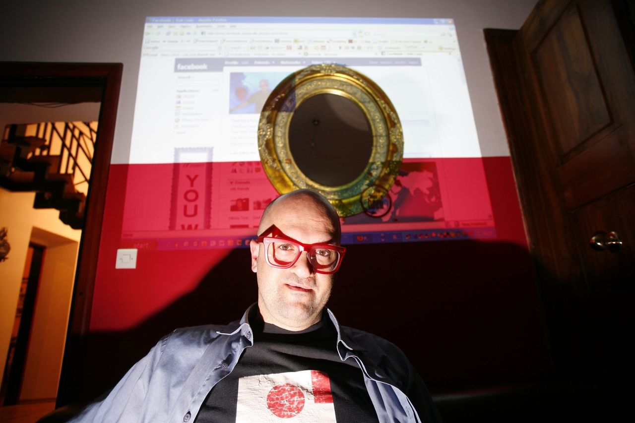 File:Vuk Cosic 2009 Photo Borut Peterlin.jpg