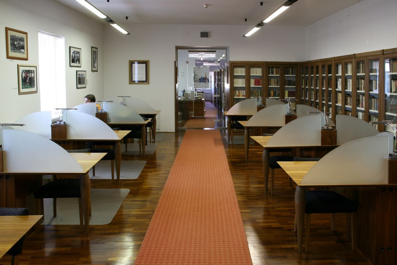 File:Ivan Potrc Library Ptuj 2008 reading room Photo Boris Faric.jpg