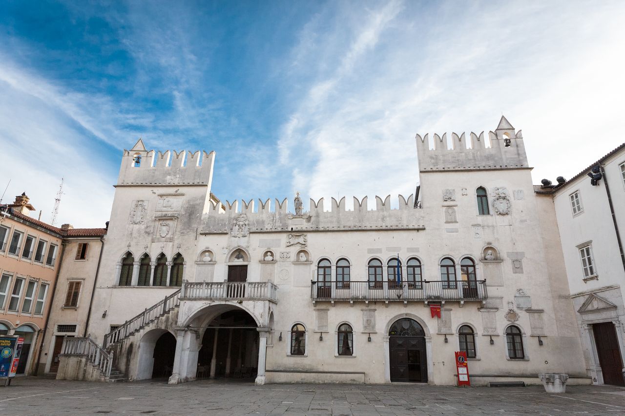 File:Praetorian Palace 2020 Exterior Photo Kaja Brezocnik.jpg