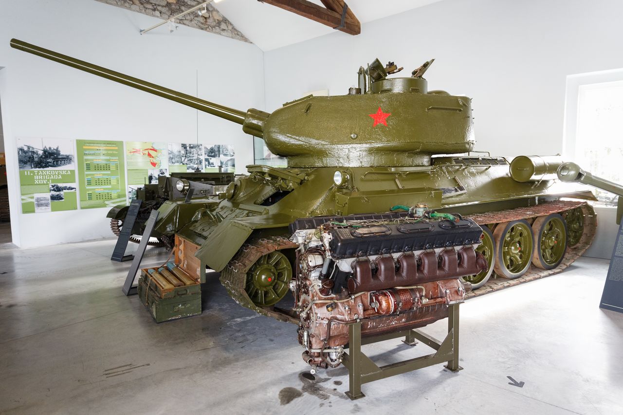 File:Park of Military History Pivka 2020 Tank Photo Kaja Brezocnik.jpg