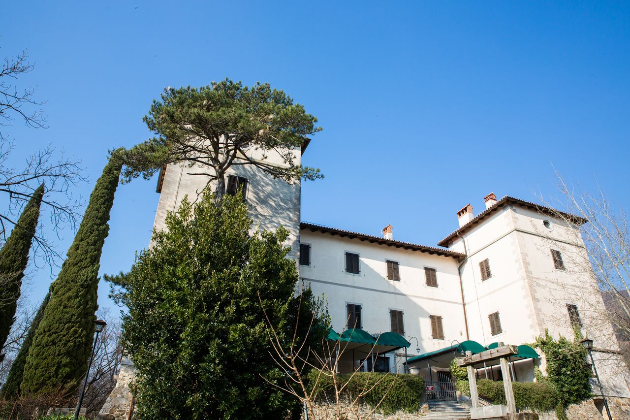 File:Kromberk Castle 2021 exterior Photo Kaja Brezocnik.jpg