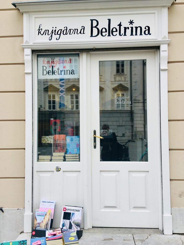 File:Beletrina Bookshop 2019 entrance Photo Alenka Strukelj.jpg