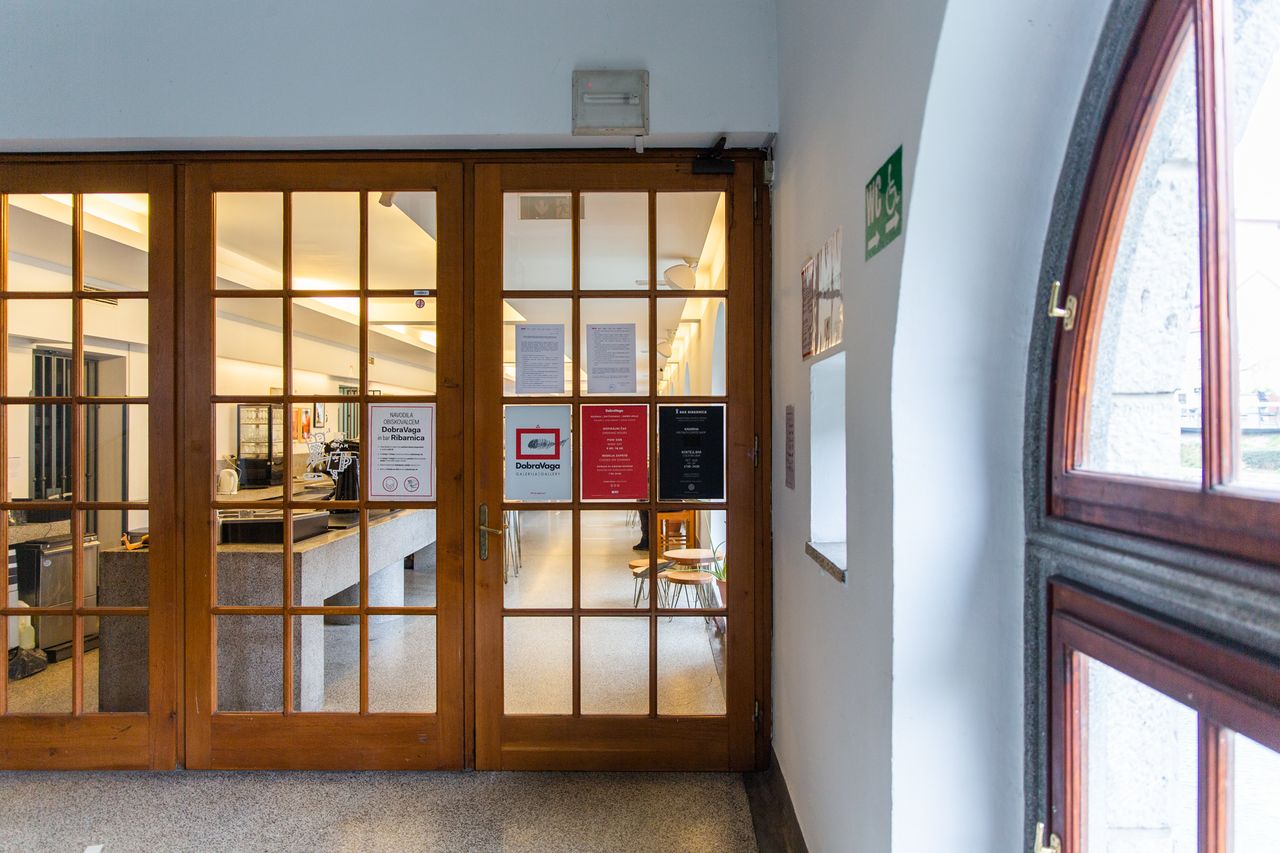 File:DobraVaga 2021 entrance Photo Kaja Brezocnik (2).jpg