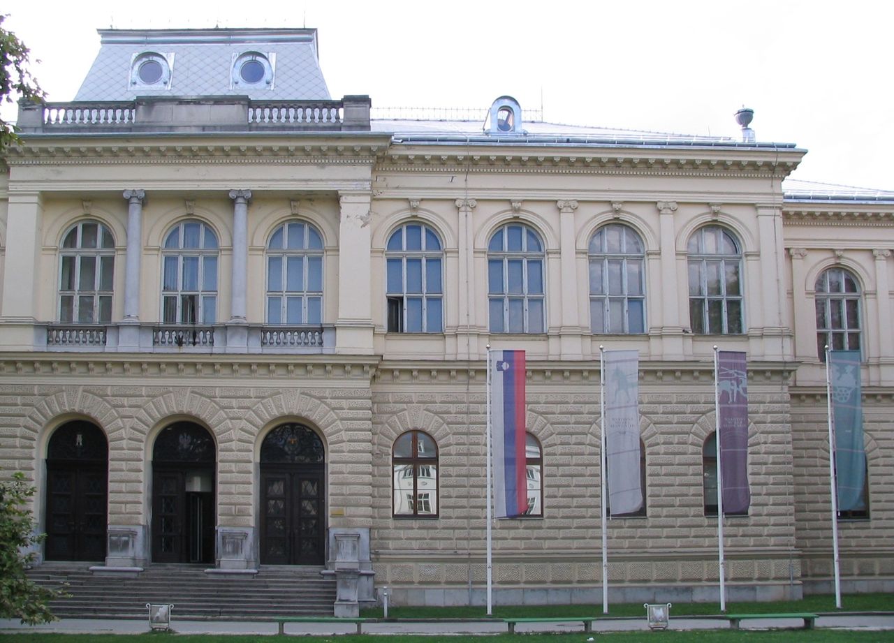 File:National Museum of Slovenia exterior Photo Foto Hobit.jpg