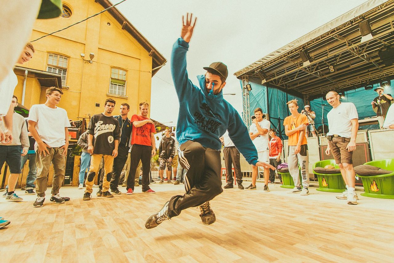 File:Urbano dejanje 2016 Breakdance session Photo Polona Kumelj.jpg