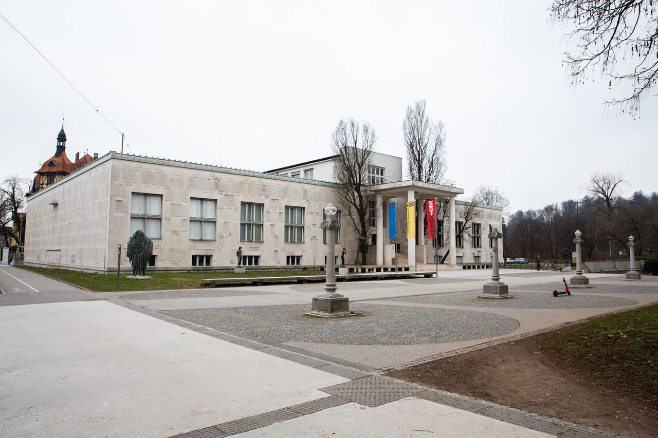 File:Moderna galerija 2021 exterior Photo Kaja Brezocnik (4).jpg