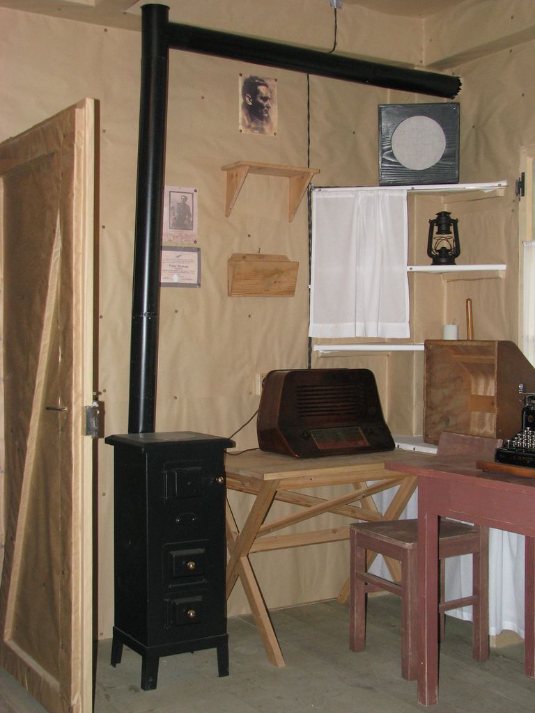 File:Franja Partisan Hospital 2010 Interior of doctors' room.jpg