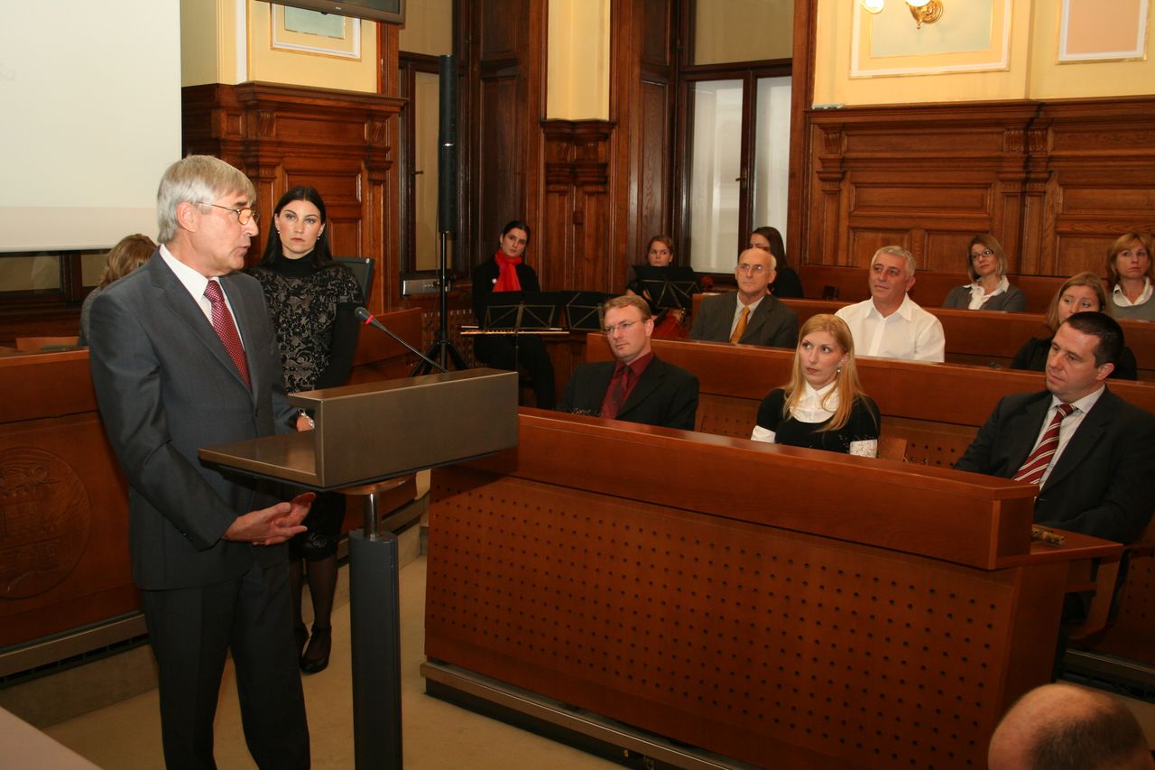 File:Askerc Award 2010 Ceremony Photo Damjan Lindental.JPG