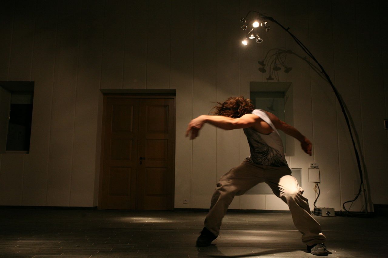 File:Exodos Institute 2007 Ulysses Photo Nada Zgank.jpg