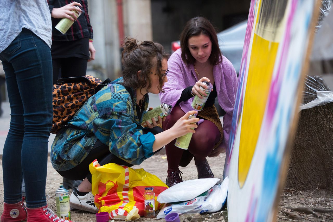 File:Kinotrip 2016 graffiti workshop Photo Domen Pal.jpg