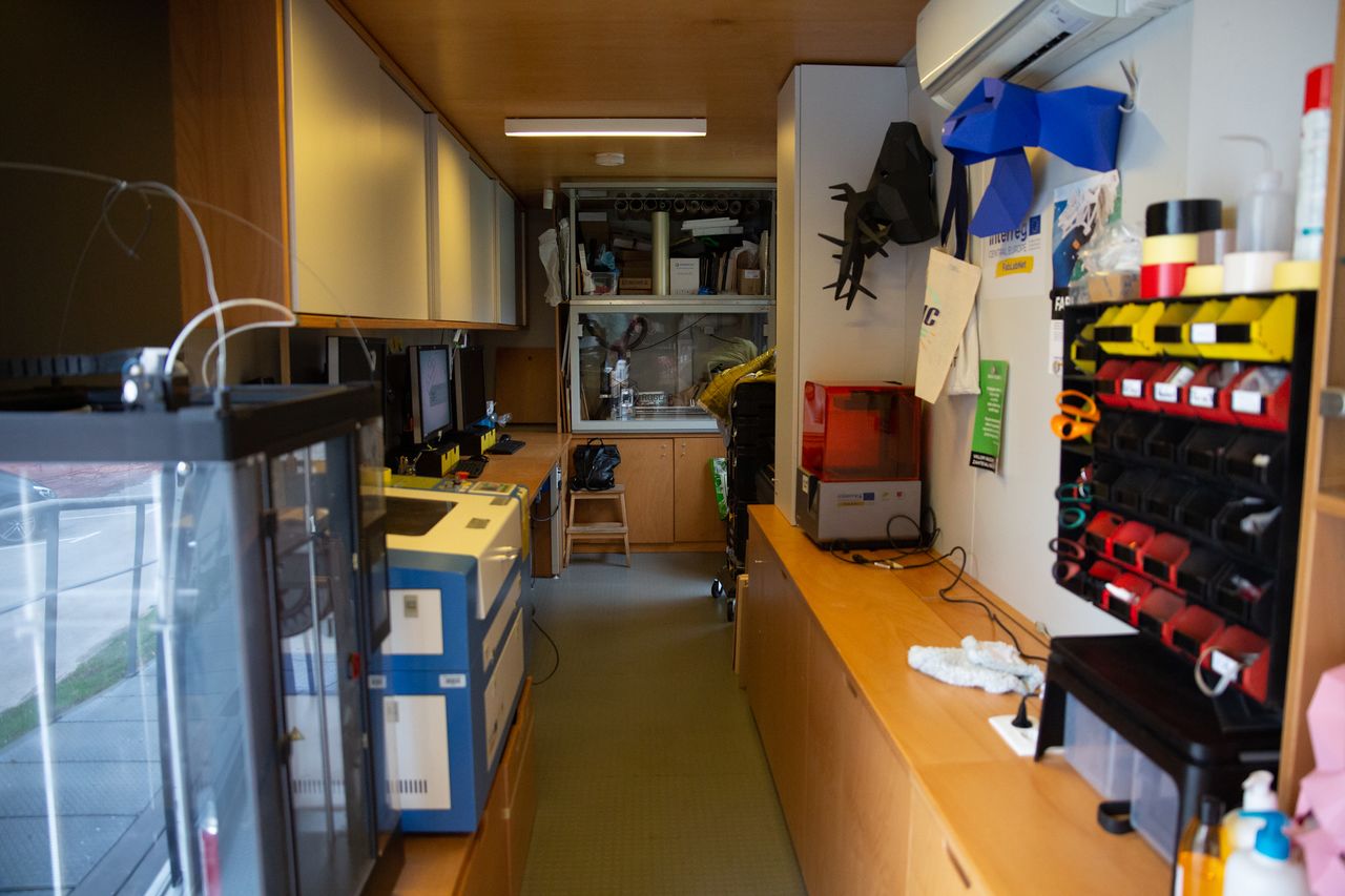 File:RogLab 2021 interior Photo Kaja Brezocnik.jpg