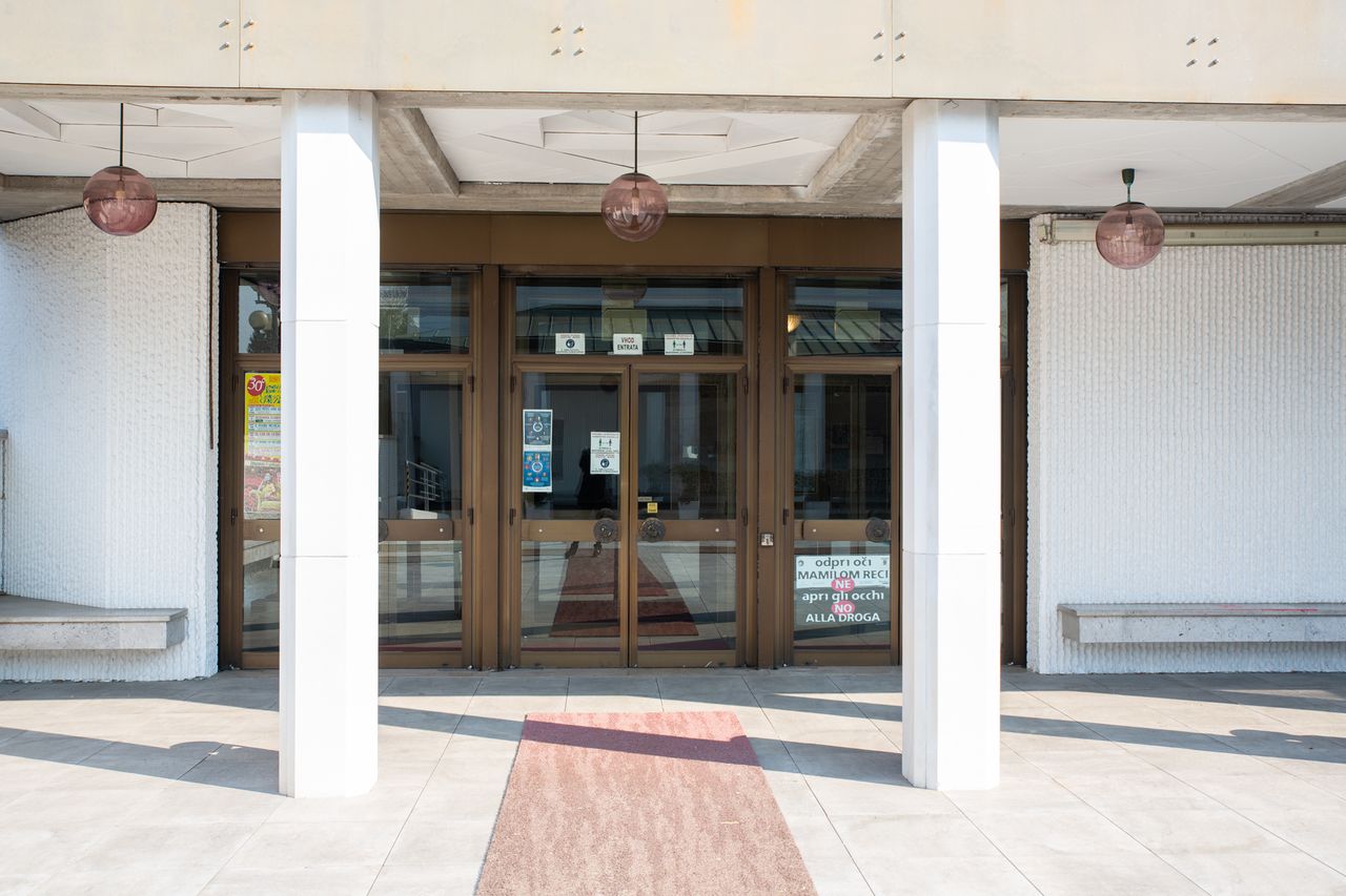 File:Gorica Cultural Centre 2021 entrance Photo Kaja Brezocnik.jpg