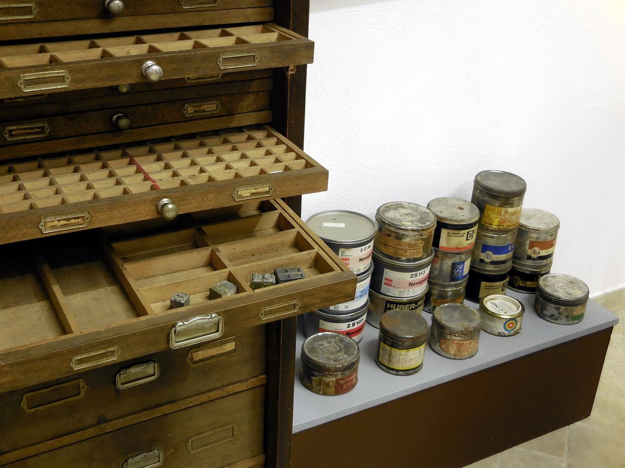 File:Lendava-Lendva Gallery and Museum 2014 exhibition (2).jpg