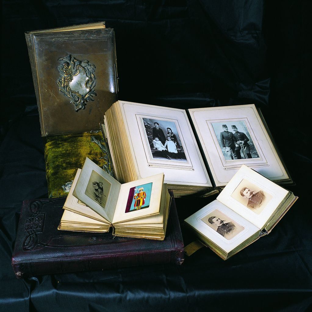 File:Regional Archives Maribor photo albums.jpg