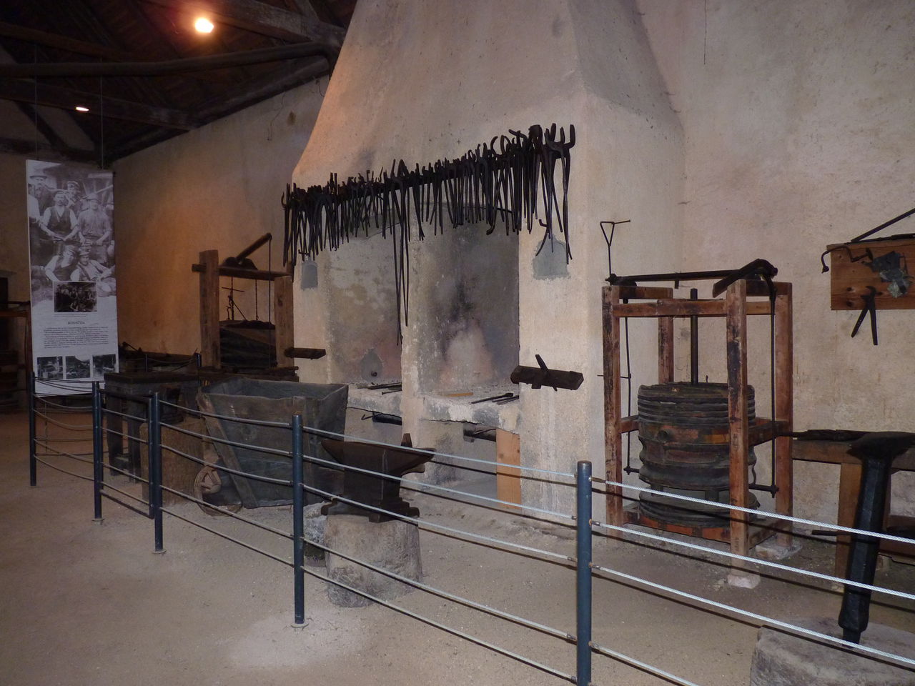 File:Technical Museum of Slovenia 2010 permanent exhibition 02.JPG