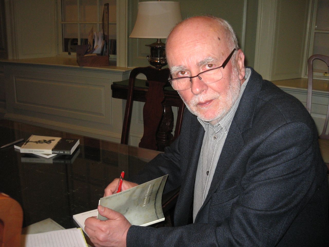 File:Vilenica International Literary Awards 2009 Adam Zagajewski.jpg