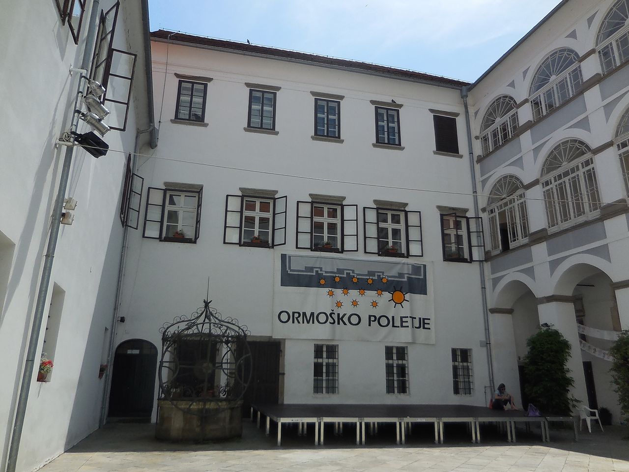 File:Ormoz Castle 2014 summer stage.jpg