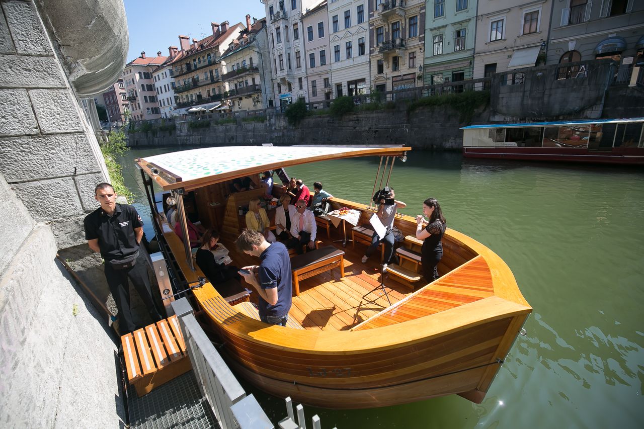 File:Ljubljana Festival 2016 Concert at Ljubljanica river Photo Anze Krze.jpg