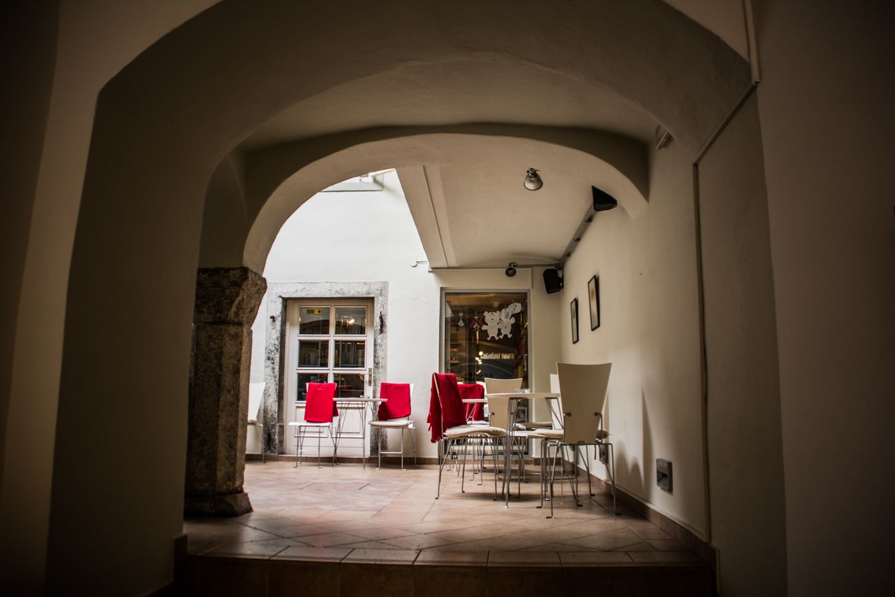 File:Goga Publishing House 2013 bookstore Photo Ema Koncilija (3).jpg