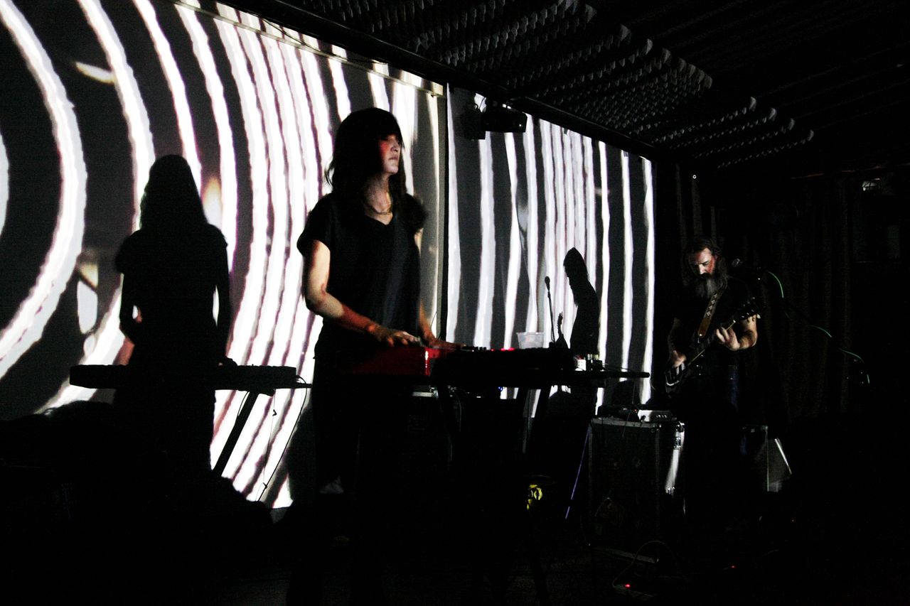 File:Buba Booking and Promotion 2011 Klub Gromka Moon Duo Photo Janez Gercar.jpg