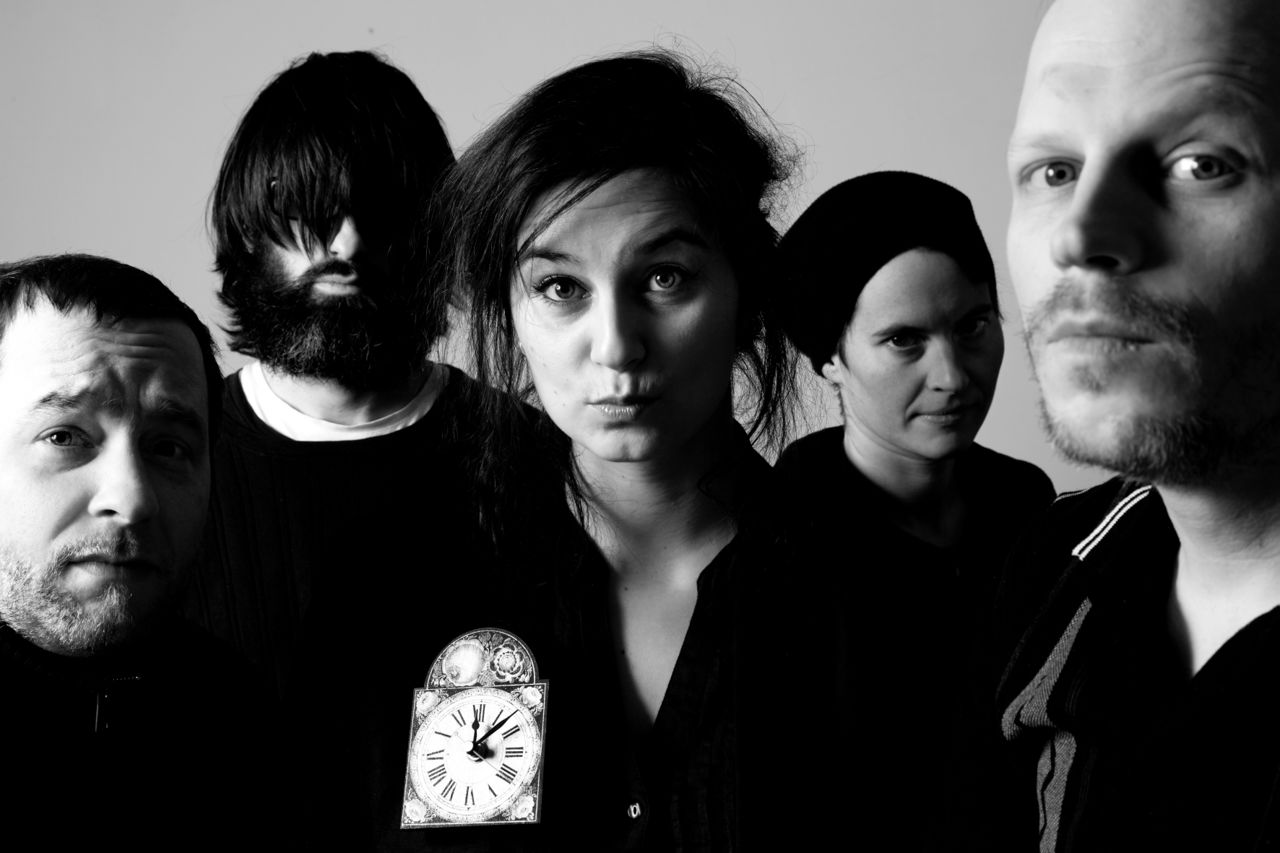 File:Maja Osojnik Band 2011 Broken.Heart.Collector Photo zoefotografie.jpg