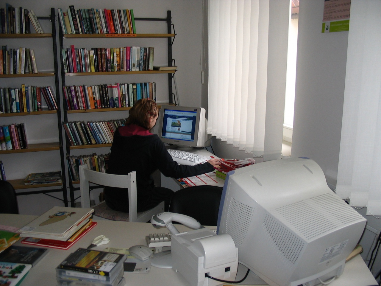 File:Radlje ob Dravi Public Library 2006 Ribnica na Pohorju branch.JPG