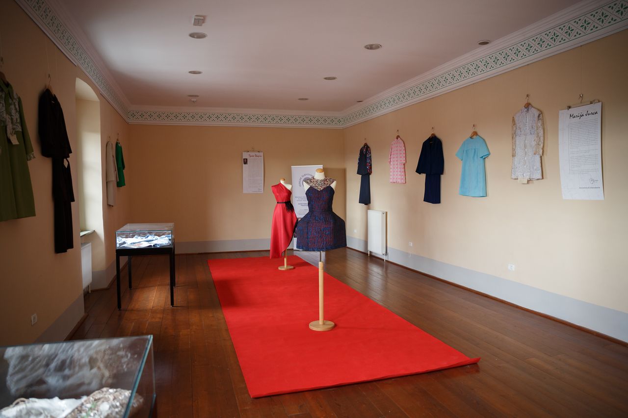 File:Stanjel Castle 2020 Exhibition Photo Kaja Brezocnik (1).jpg