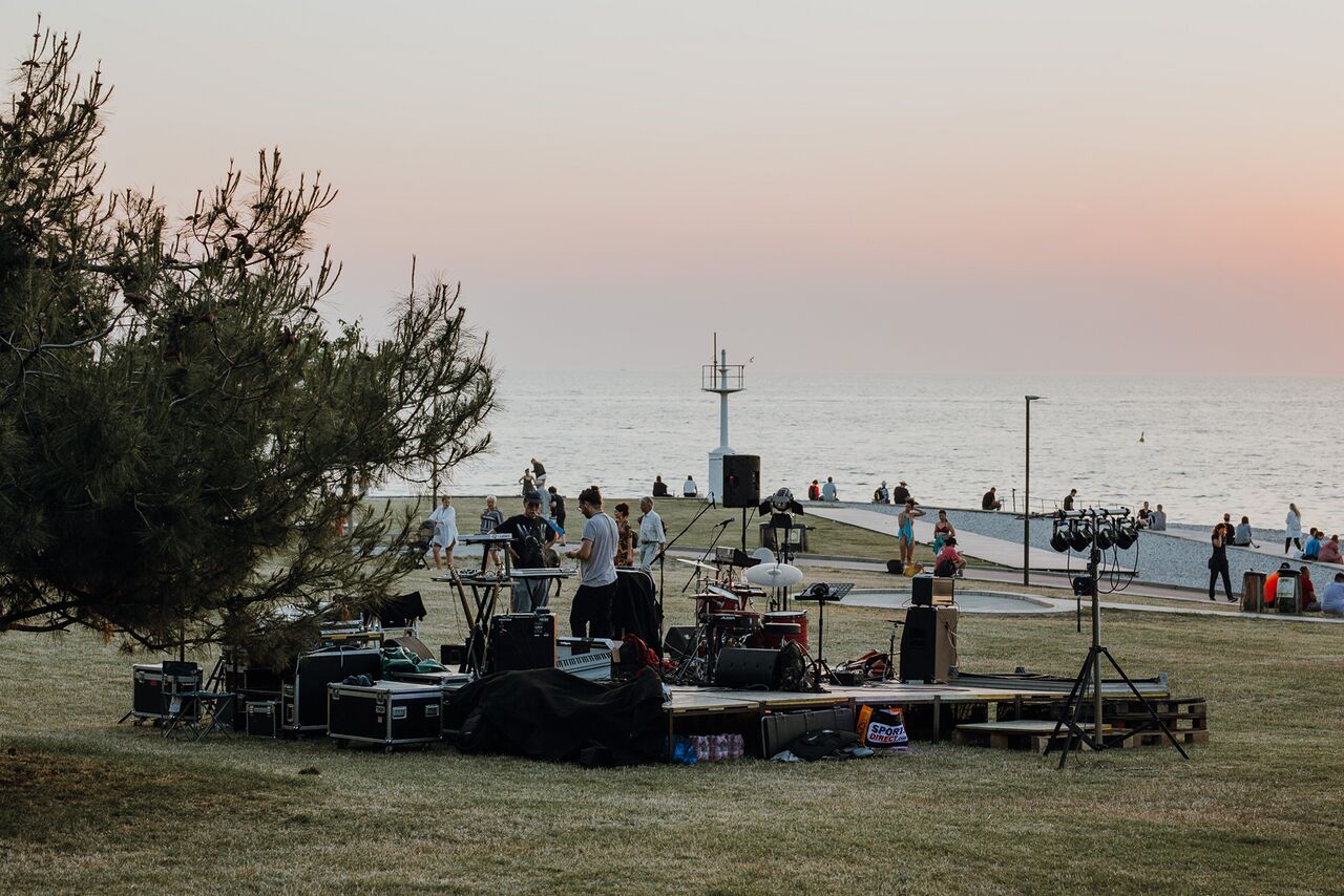 8 Kino-Otok.jpg
