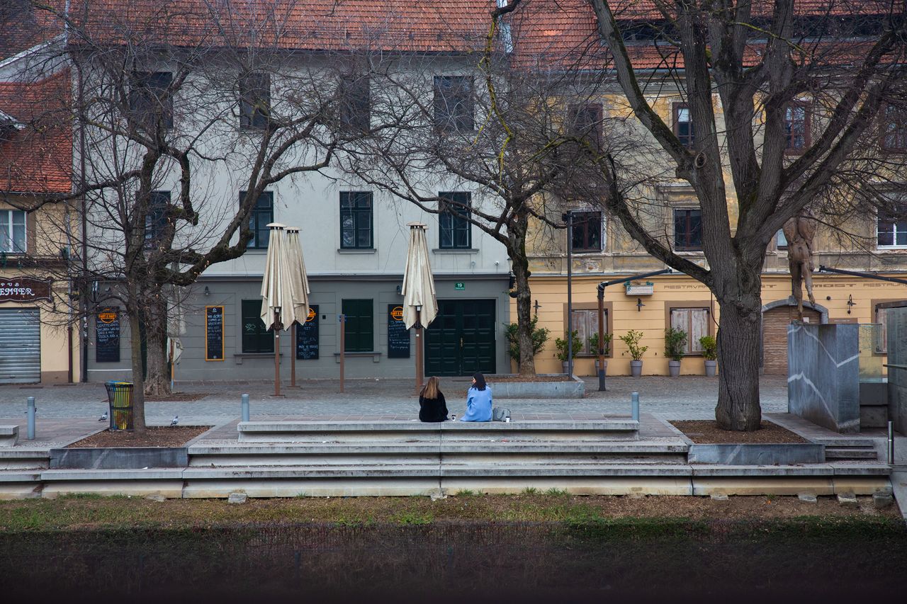 File:ATELIERarhitekti 2021 Ljubljanica River banks Photo Kaja Brezocnik (2).jpg