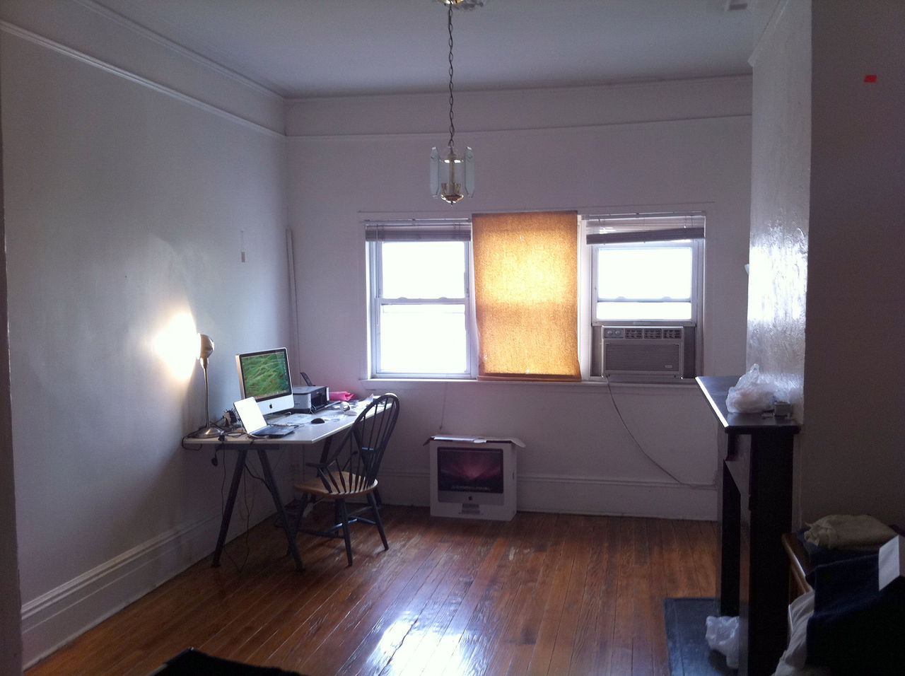 File:Slovene Arts and Culture Residency New York 2012 study room.jpg