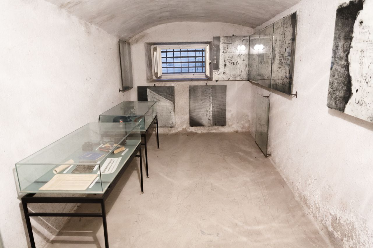 File:Gestapo Prisons at Dravograd 2019 Interior Photo Kaja Brezocnik.jpg