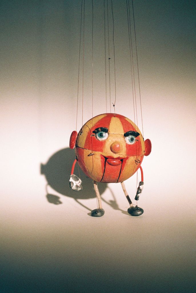 File:Museum of Puppetry 2015 Zogica Marogica - Speckles the Ball Photo Ada Hamza.jpg