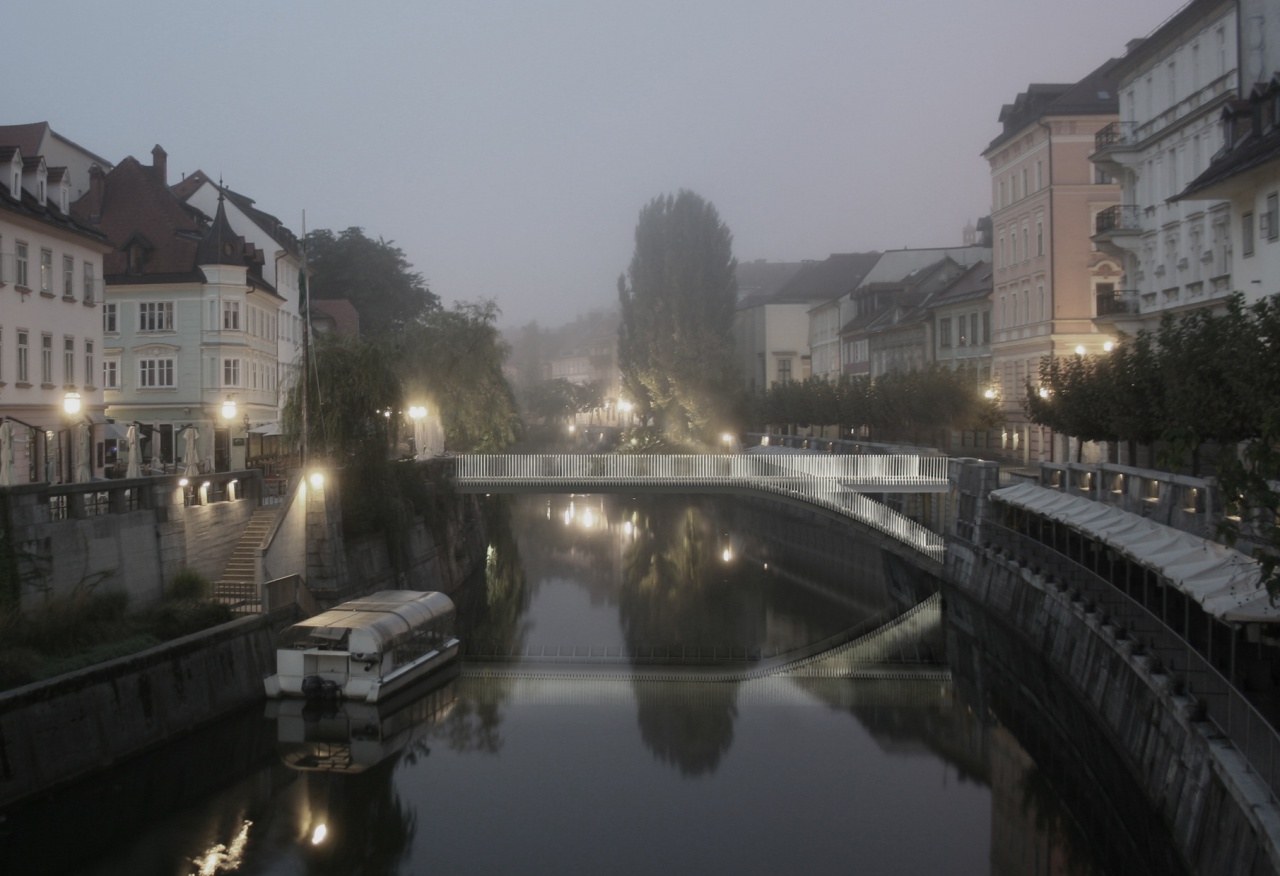 File:Kombinat Architects 2012 Ribja brv competition.jpg