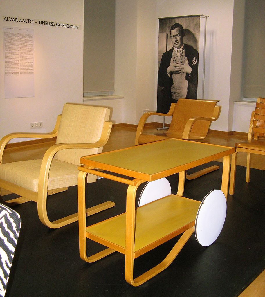 File:Embassy of the Republic of Finland in Slovenia 2010 Alvar Aalto Timeless Expressions.jpg