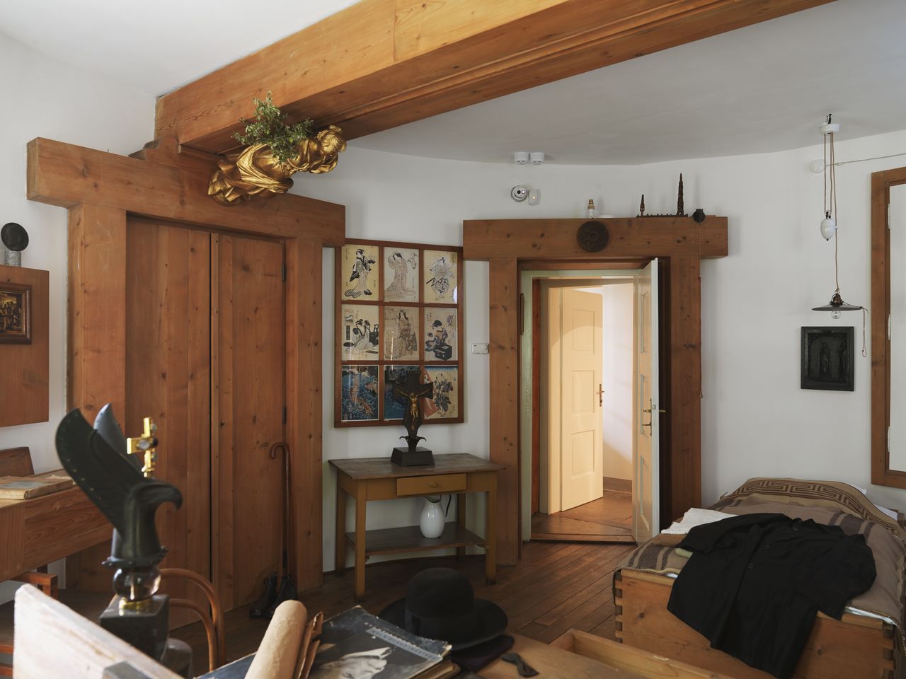 File:Plecnik House 2015 renovated bedroom view Photo Matevz Paternoster.jpg