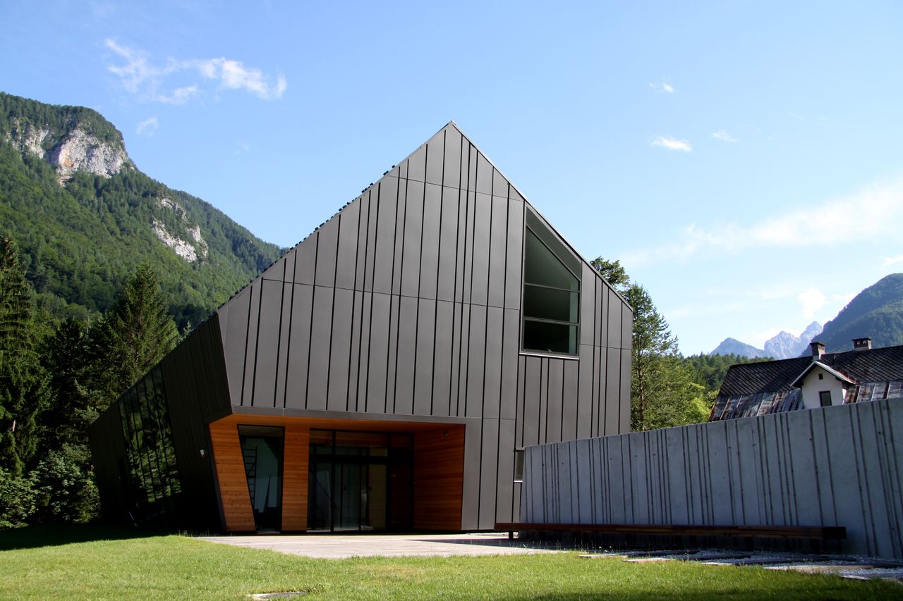 Slovenian Alpine Museum - the entrance - Photo Miro Erzen.JPG