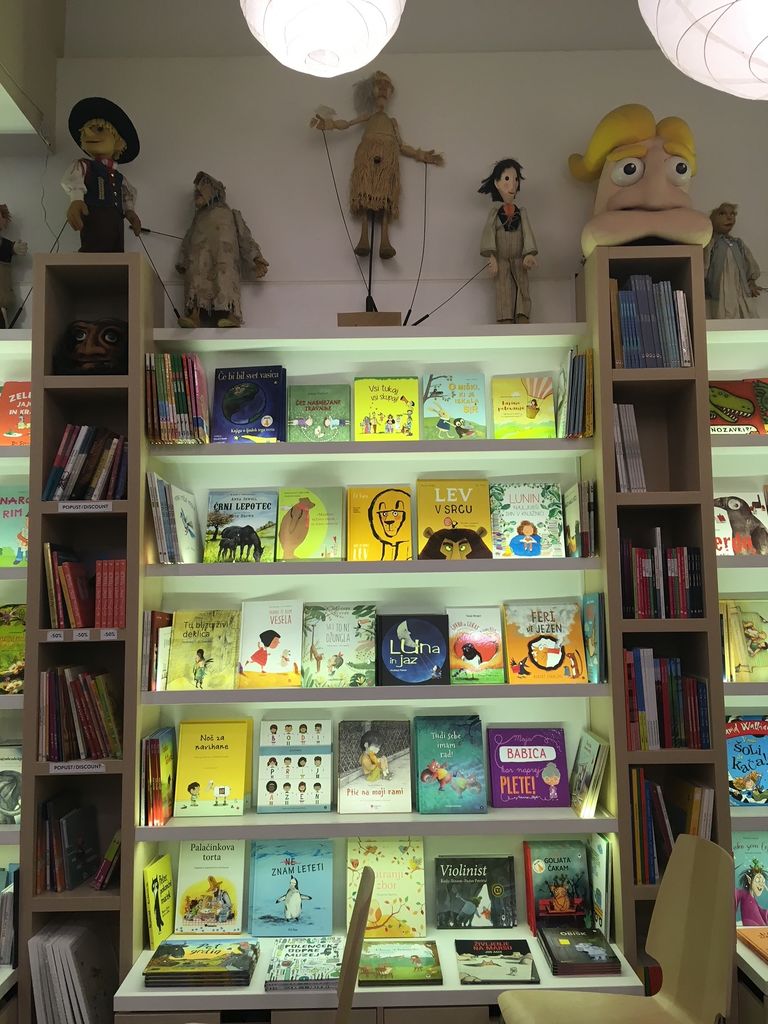 File:Kres Publishing House 2019 Pod gradom bookshop Photo Alenka Strukelj.JPG