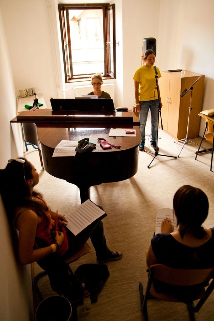 File:Jazzinty Festival 2009 Vocals workshop Photo Robert Kruh.jpg