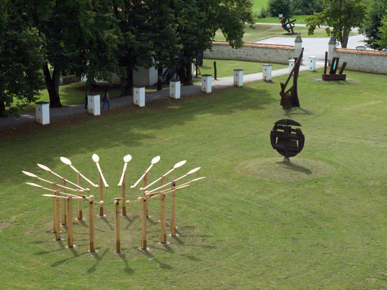 File:Bozidar Jakac Art Museum 2011 Karen Macher Nesta Natural Seesaw.JPG