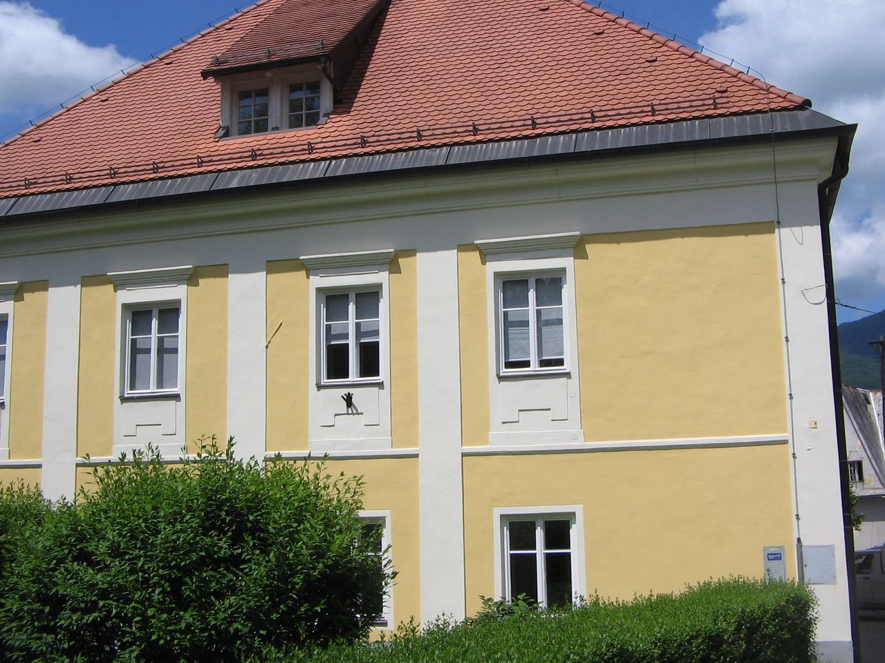 Lasko Public Library 2006.jpg
