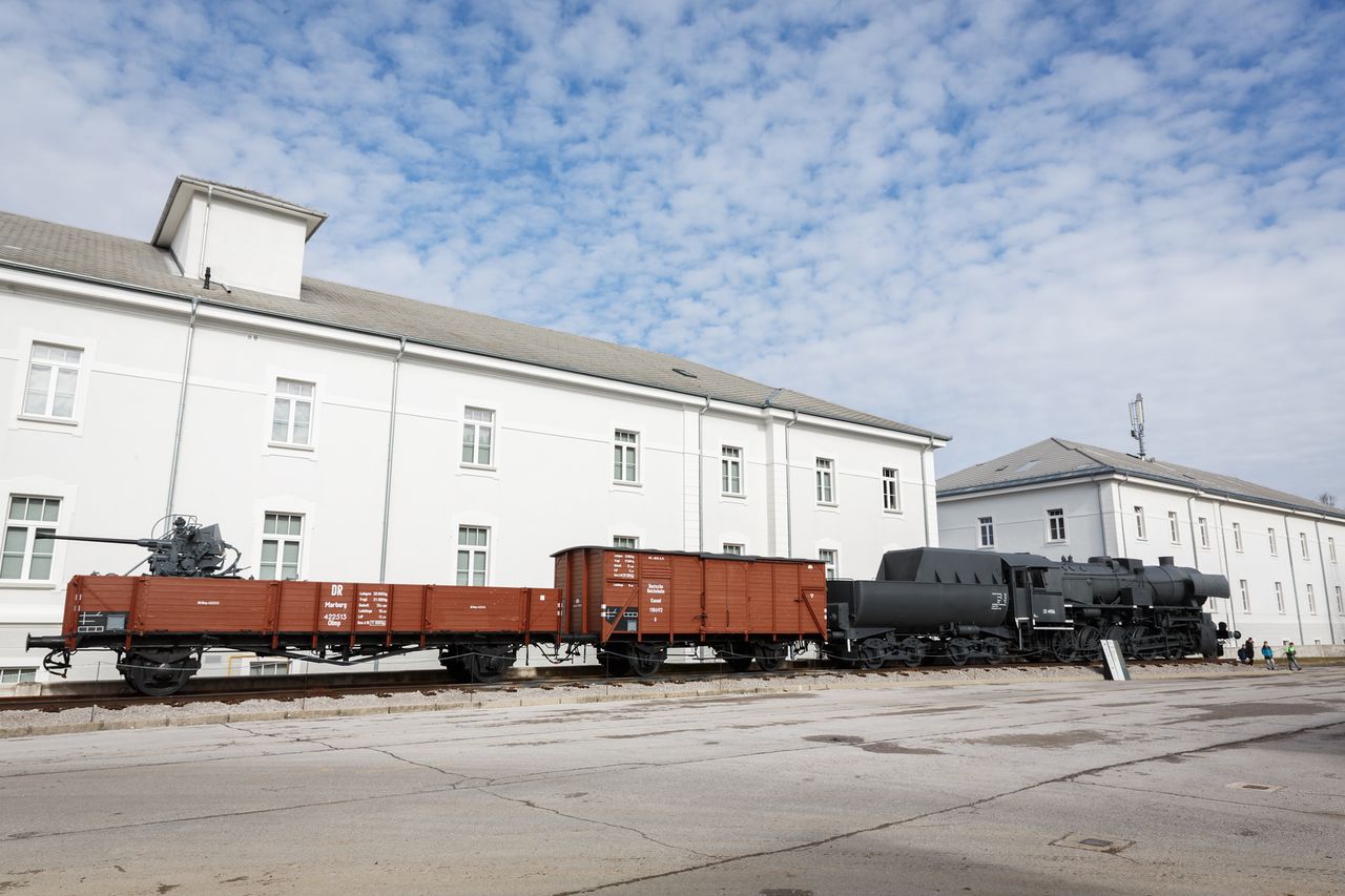 File:Park of Military History Pivka 2020 Military steam locomotive Photo Kaja Brezocnik.jpg