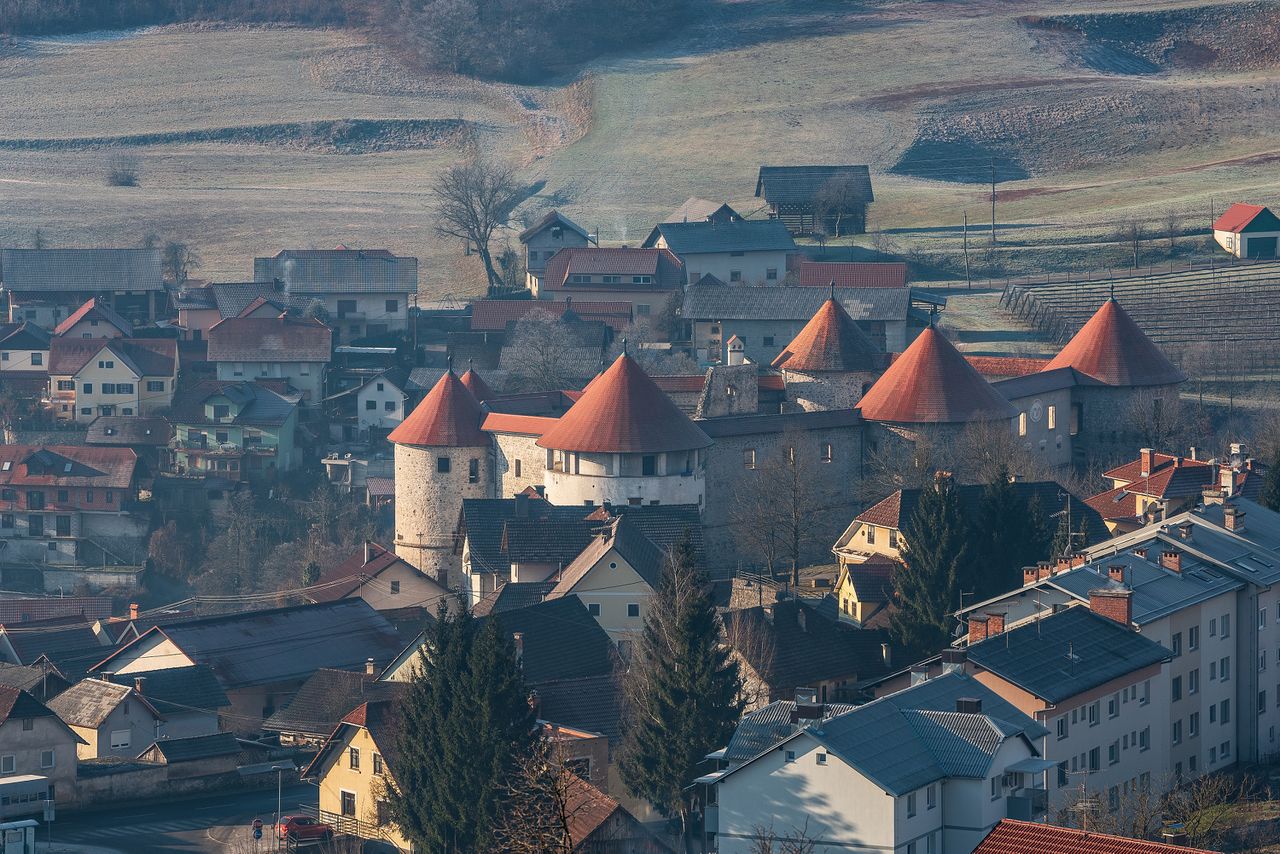 File:Zuzemberk Castle 2020 Image of the castle Photo Darkoj82.jpg