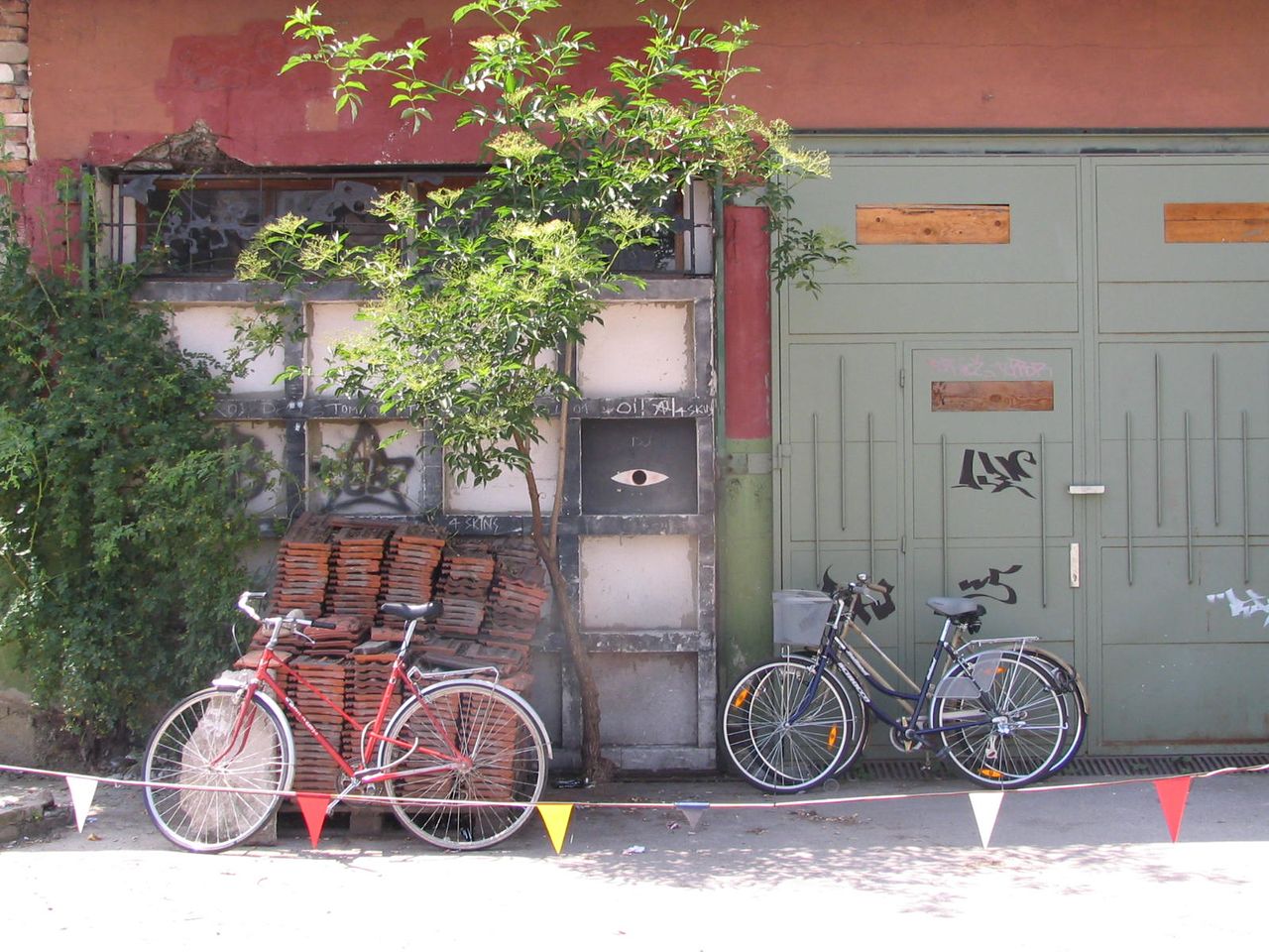 File:Metelkova mesto Autonomous Cultural Zone 2008 Photo Ziga Kranjec.jpg