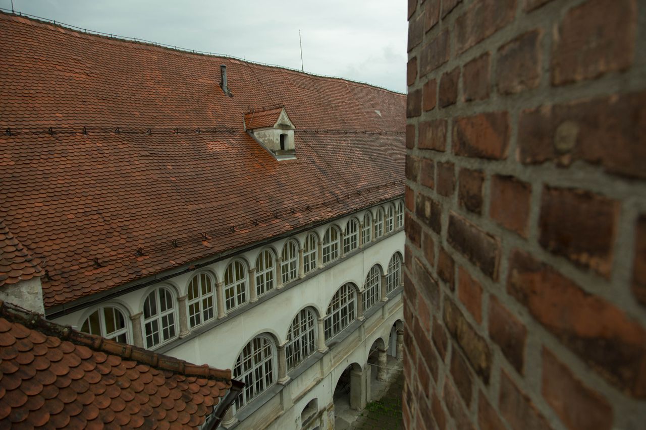File:Museum of Madness 2015 Cmurek Castle Photo David Kranzelbinder (1).jpg